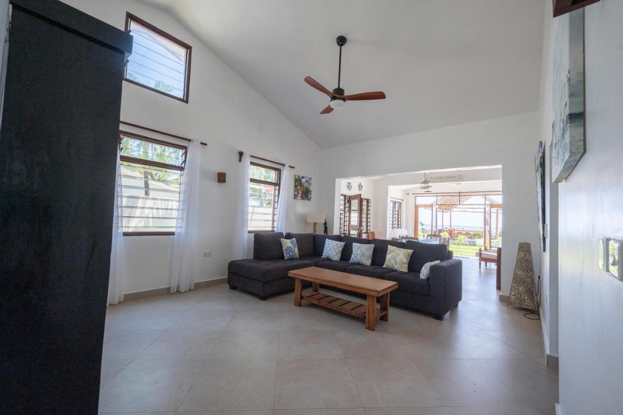 Oasys House - Beautiful Private Beach Front Home Msambweni Exteriér fotografie