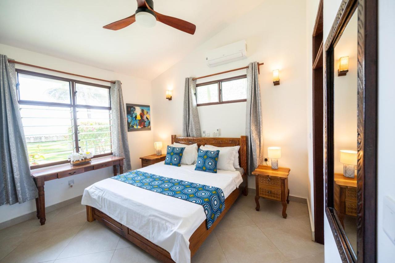 Oasys House - Beautiful Private Beach Front Home Msambweni Exteriér fotografie