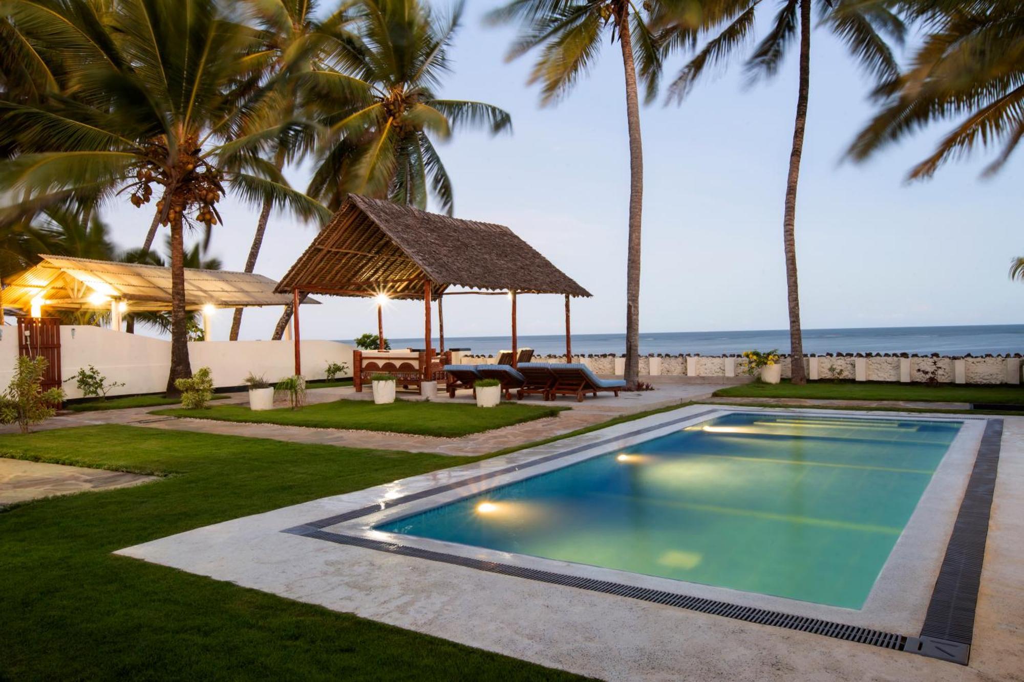 Oasys House - Beautiful Private Beach Front Home Msambweni Exteriér fotografie